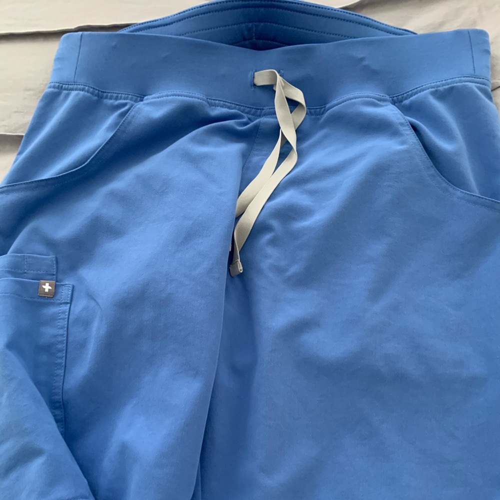 Figs Kade ceil blue pants M